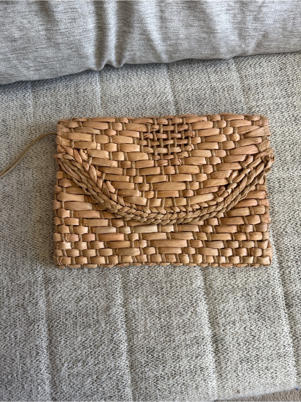 Woven Straw Clutch - Natural Tan